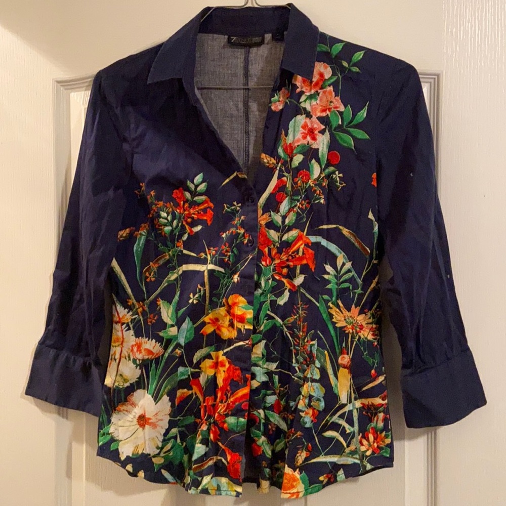 Buttoned down quarter length sleeve shirt